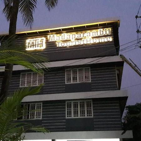 Madaparambil Tenants Home Kochi Exterior foto